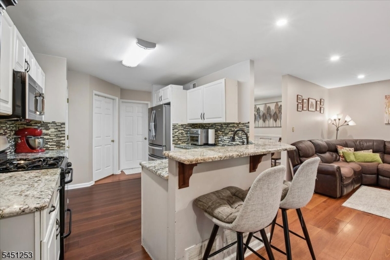 37 Woodmont Dr Property Photo 23
