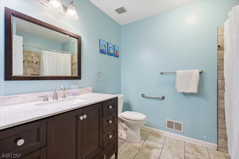 37 Woodmont Dr Property Photo 33