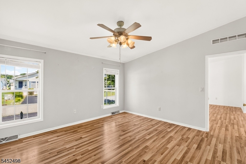 3 Lantern Ln Property Photo 15