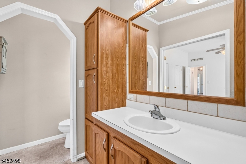 3 Lantern Ln Property Photo 17