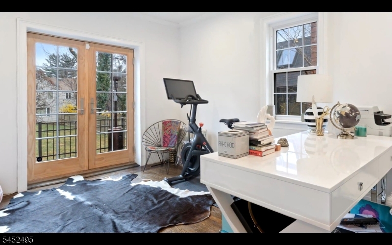 33 Johnson Ave Property Photo 18