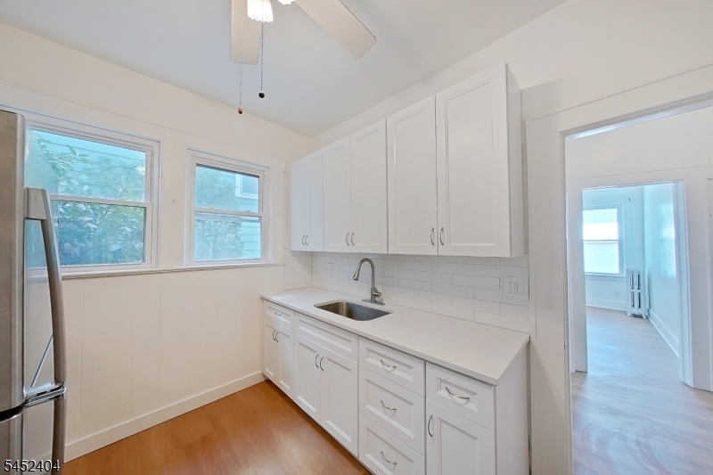 183 Broad St 1r Property Photo 2