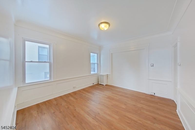 183 Broad St 1r Property Photo 6