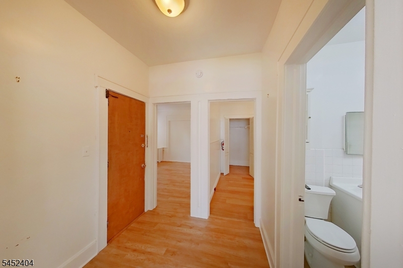 183 Broad St 1r Property Photo 14