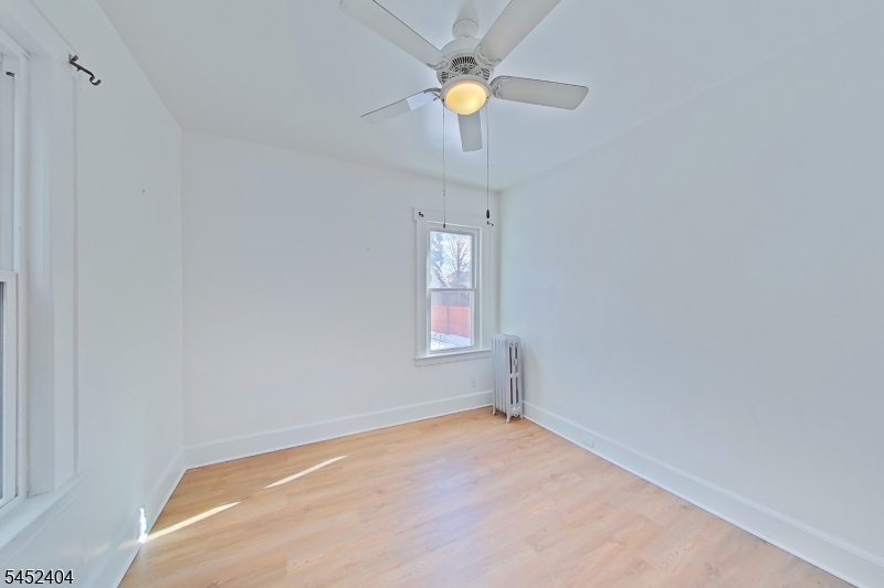183 Broad St 1r Property Photo 16