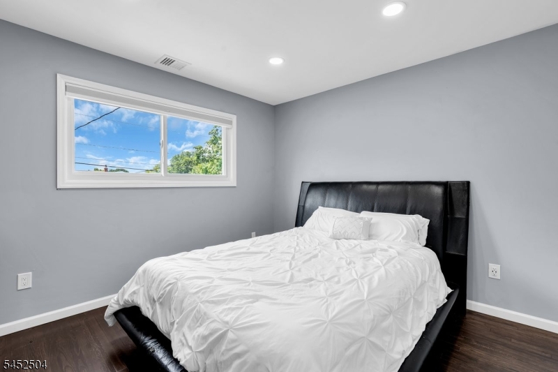 21 John Pl Property Photo 24