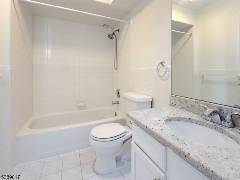6 Magnolia Ct 8b Property Photo 12