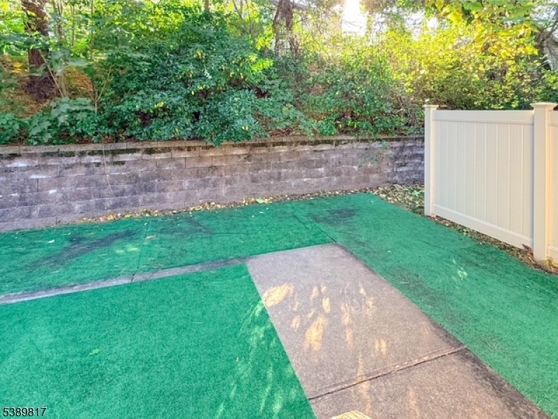 6 Magnolia Ct 8b Property Photo 18
