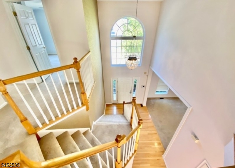 24 Skurka Ct Property Photo 5