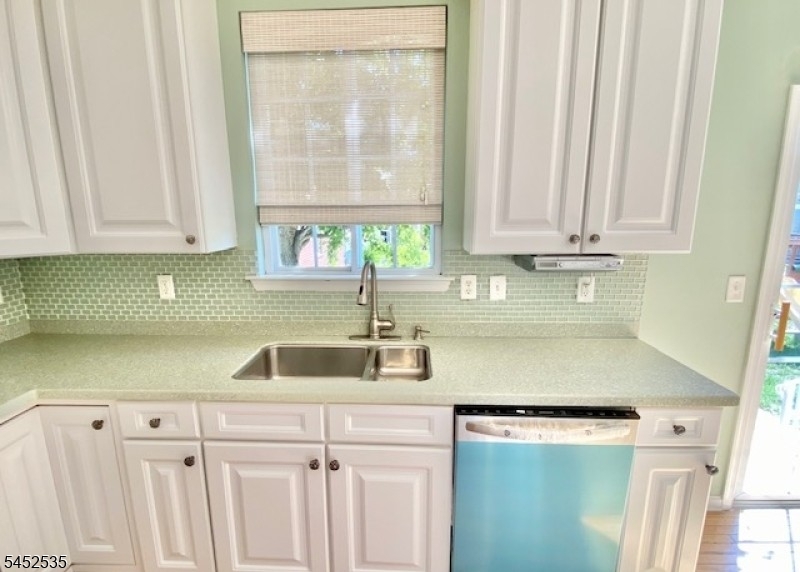 24 Skurka Ct Property Photo 6