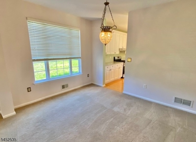 24 Skurka Ct Property Photo 18