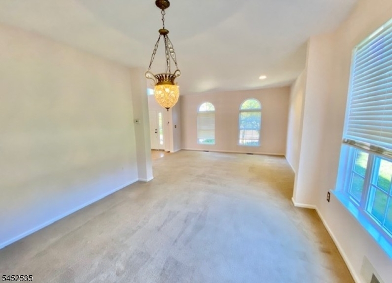 24 Skurka Ct Property Photo 19