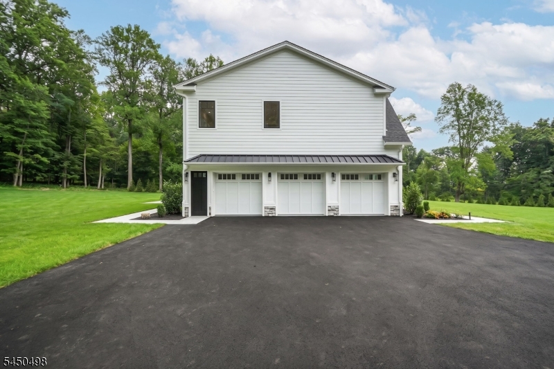 237 Mountainside Rd Property Photo 45