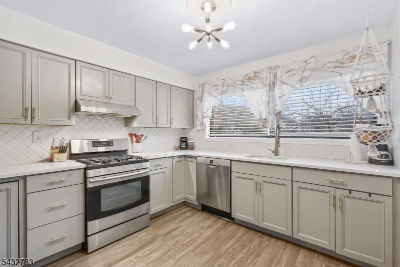 424 Tall Oak Ln Property Photo 1