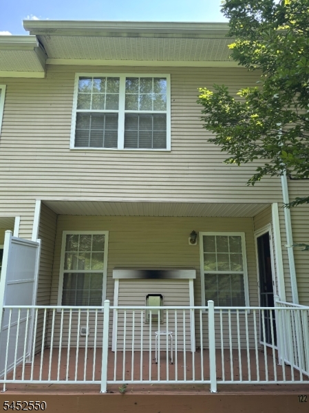 124 Wallace Ct 701 Property Photo 3