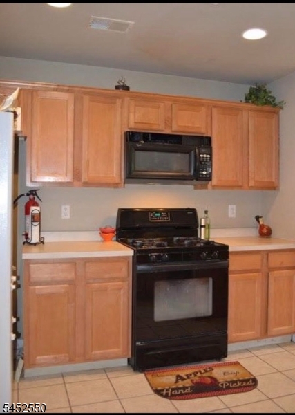 124 Wallace Ct 701 Property Photo 10