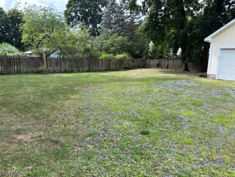 12 Forest Road Property Photo 22