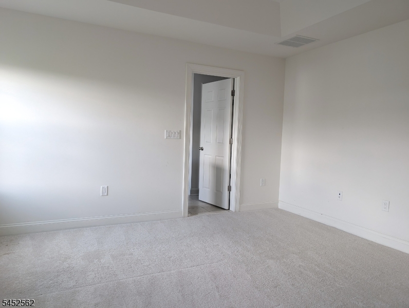 68 Autumn Ln Property Photo 6