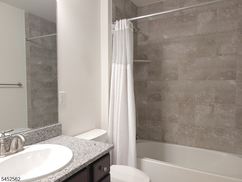 68 Autumn Ln Property Photo 15