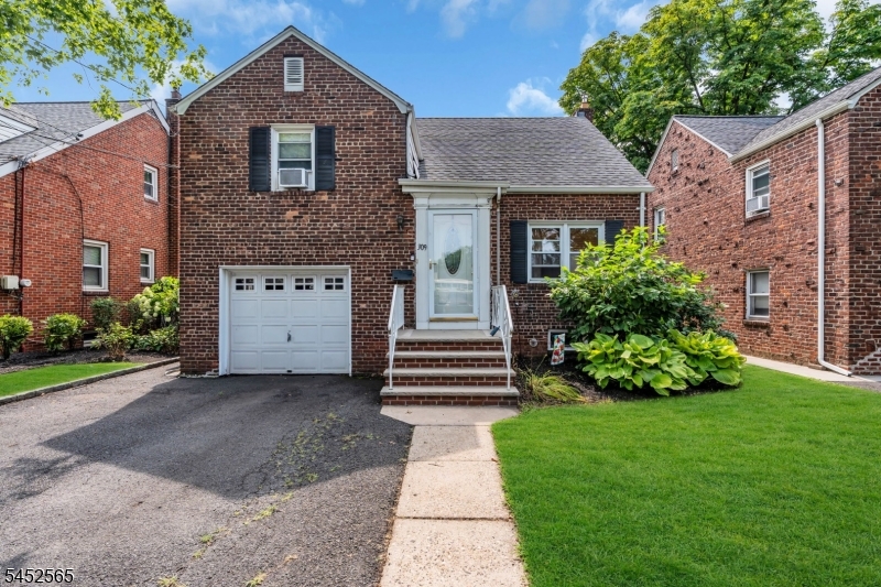 309 Raritan Rd Property Photo 4