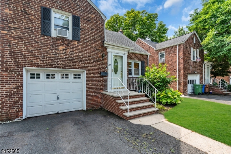 309 Raritan Rd Property Photo 6