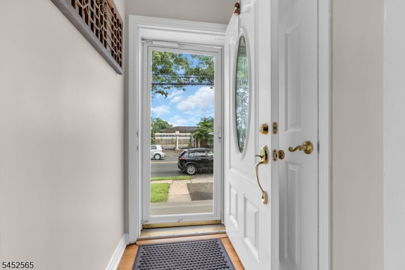 309 Raritan Rd Property Photo 8