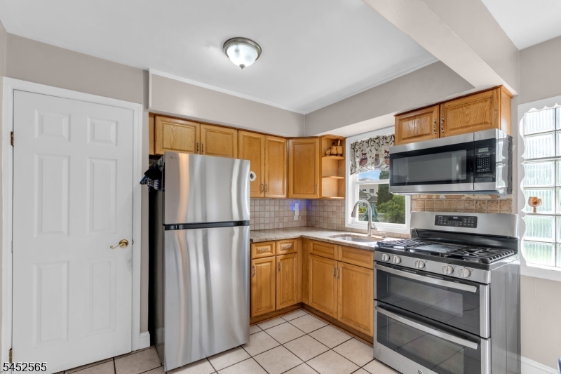 309 Raritan Rd Property Photo 14