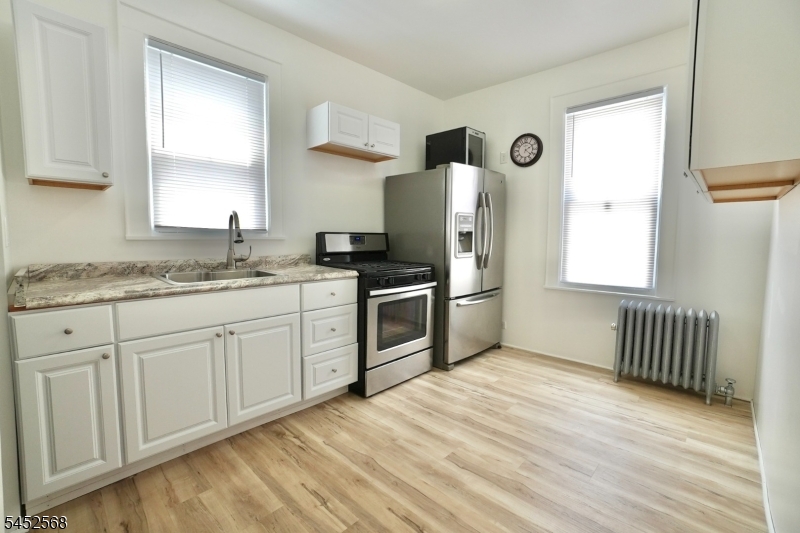 191 N 16th St Property Photo 30