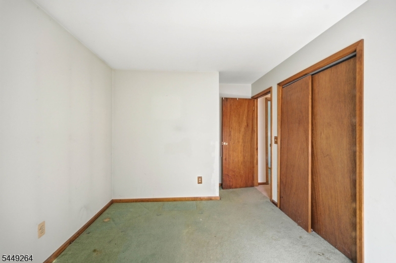 5 Apshawa Cross Rd Property Photo 16