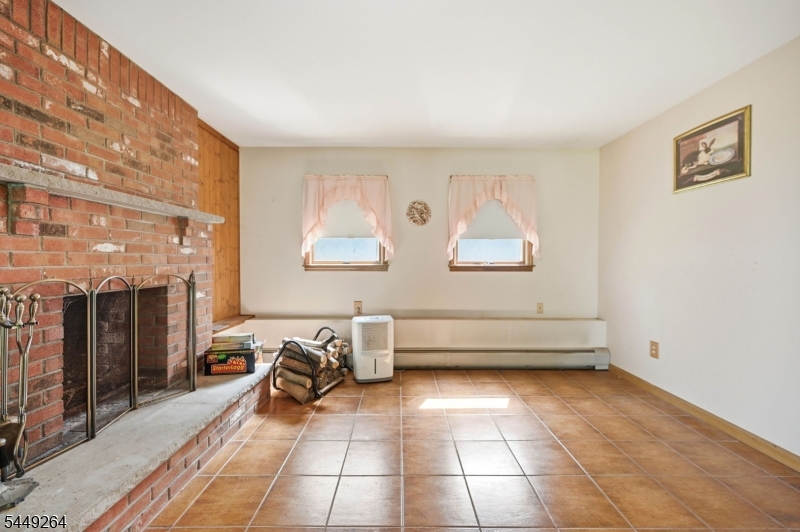 5 Apshawa Cross Rd Property Photo 25
