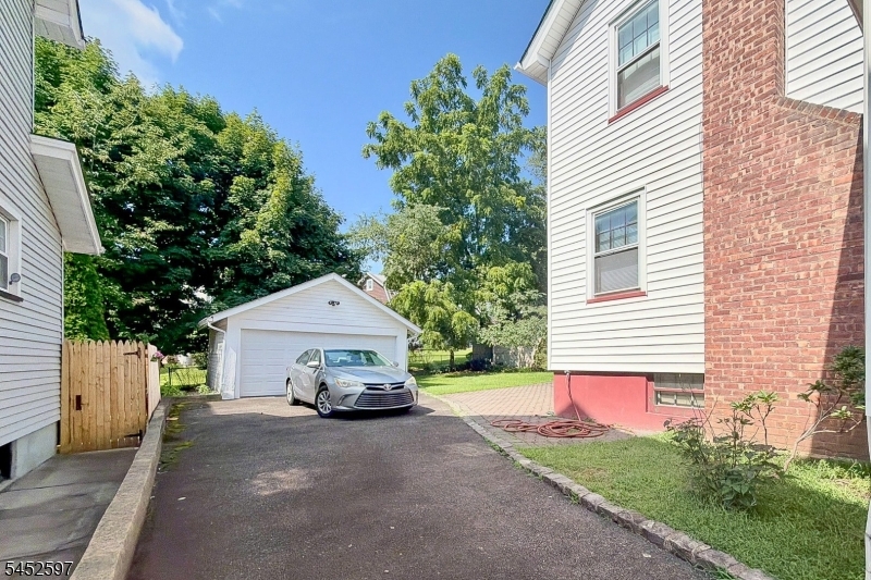 106 Walker Rd Property Photo 3