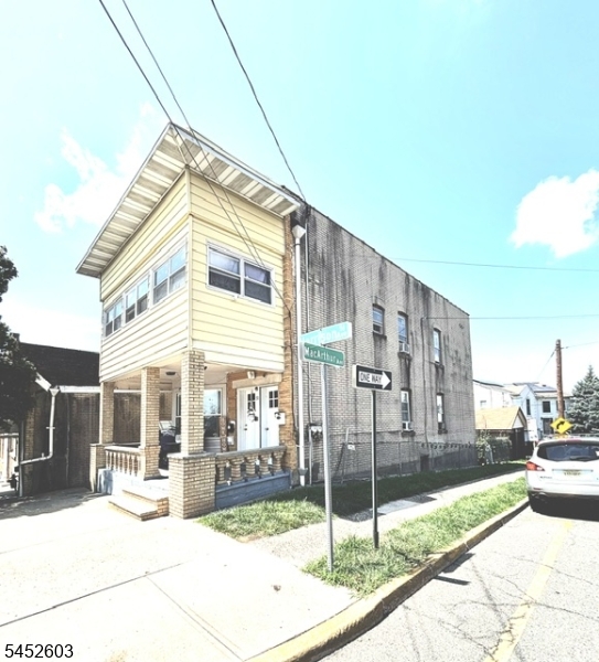 53 Harrison Ave Property Photo 3
