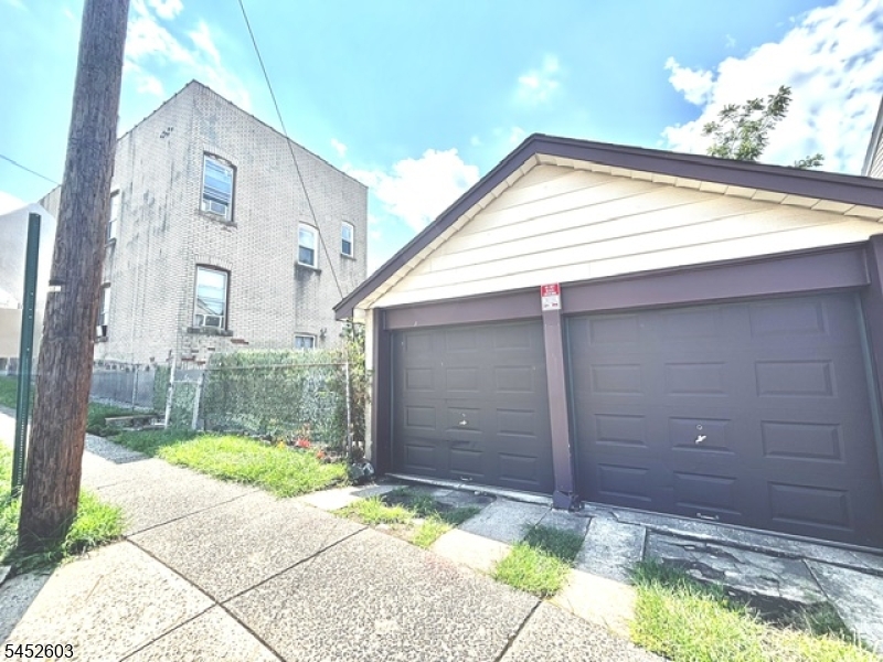 53 Harrison Ave Property Photo 41