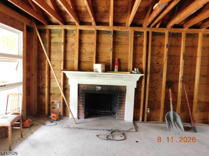 211 Pickle Rd Property Photo 9