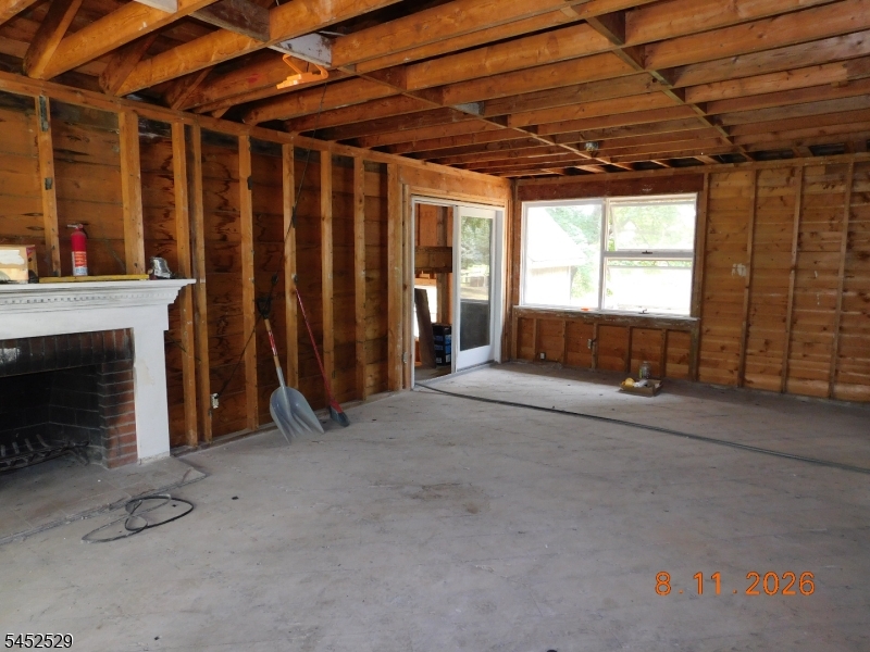 211 Pickle Rd Property Photo 10