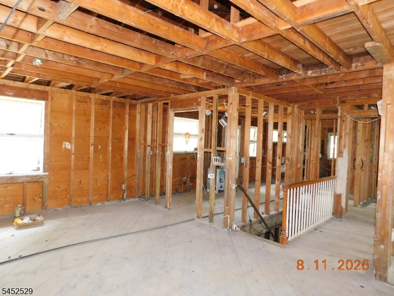 211 Pickle Rd Property Photo 11