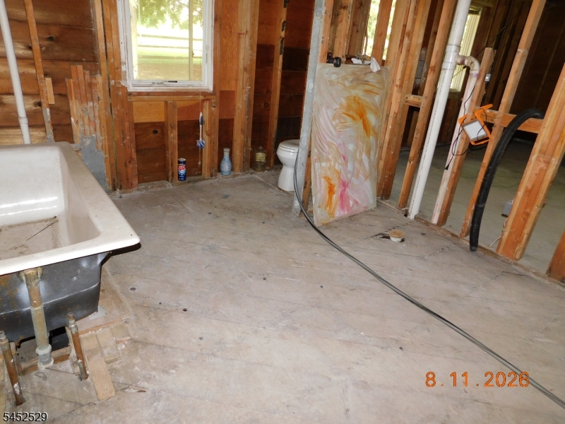 211 Pickle Rd Property Photo 15