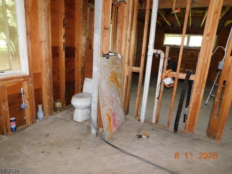 211 Pickle Rd Property Photo 16