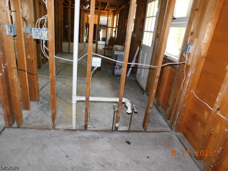211 Pickle Rd Property Photo 17