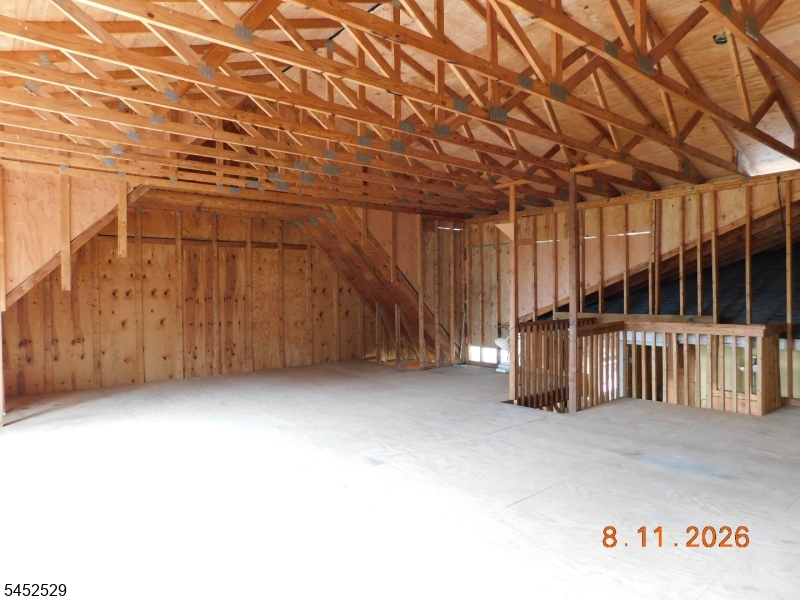 211 Pickle Rd Property Photo 22