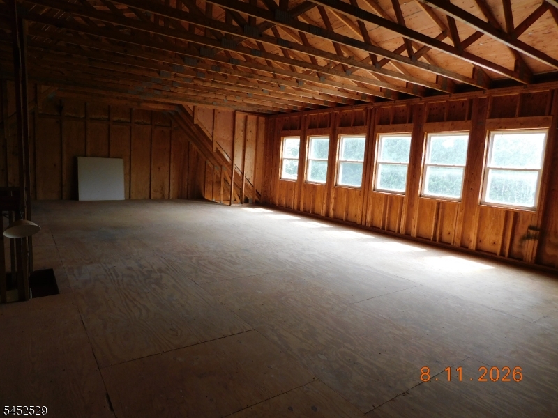 211 Pickle Rd Property Photo 23