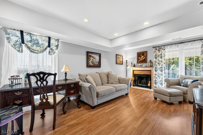 3411 Richmond Ct Property Photo 7