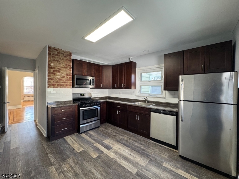 271 Davis Ave 2 Property Photo 1