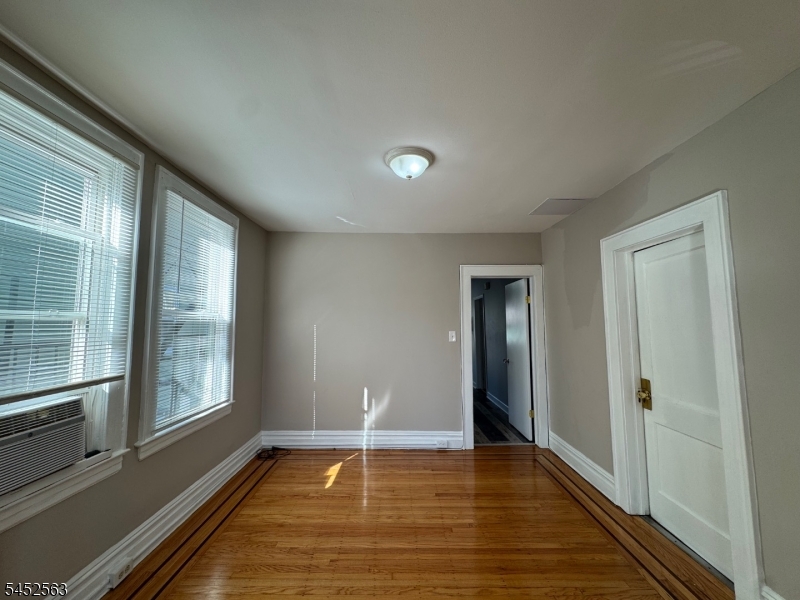271 Davis Ave 2 Property Photo 8