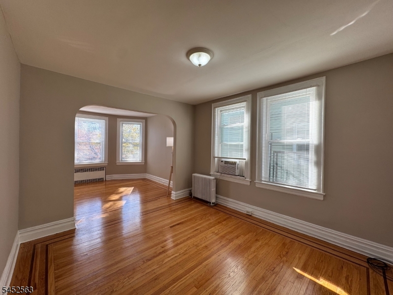 271 Davis Ave 2 Property Photo 11