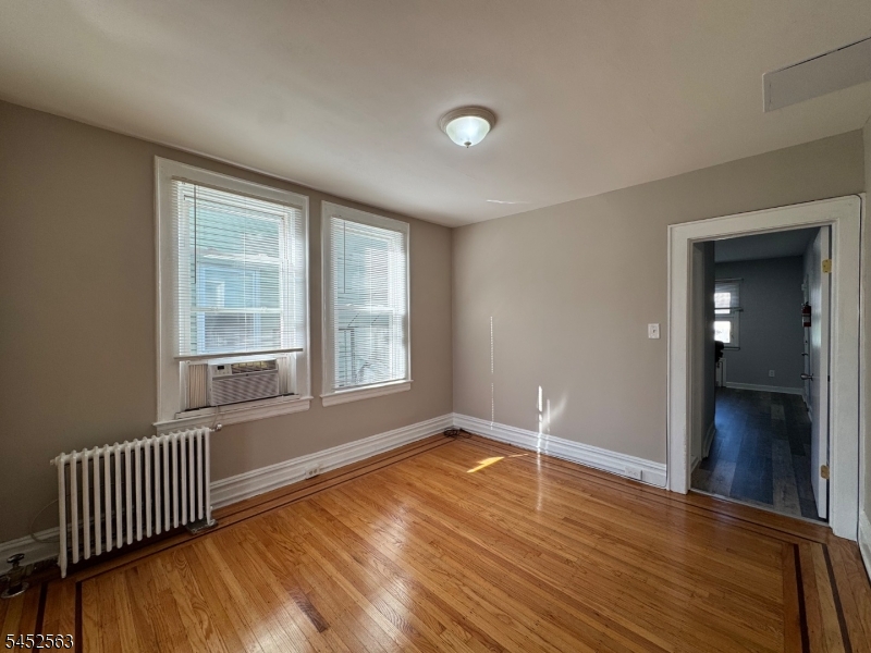 271 Davis Ave 2 Property Photo 12