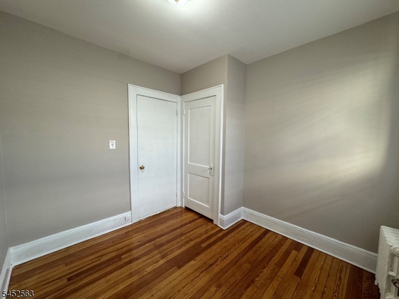 271 Davis Ave 2 Property Photo 18