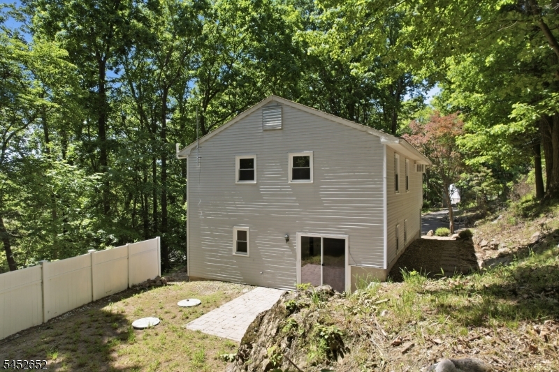 3 Conklin Ave Property Photo 35