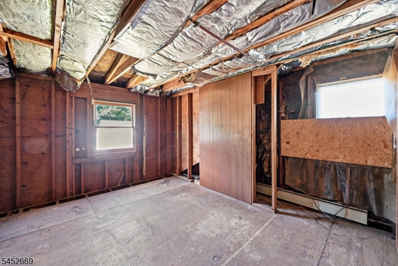 10 George St Property Photo 7