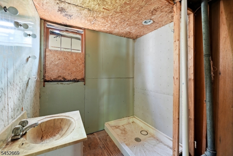 10 George St Property Photo 11